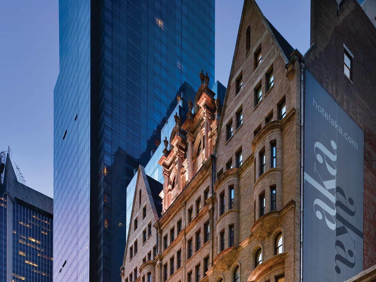 Apartahotel Aka Times Square 4*